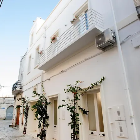 Palazzo '800 : Graniglie Guest house Leverano